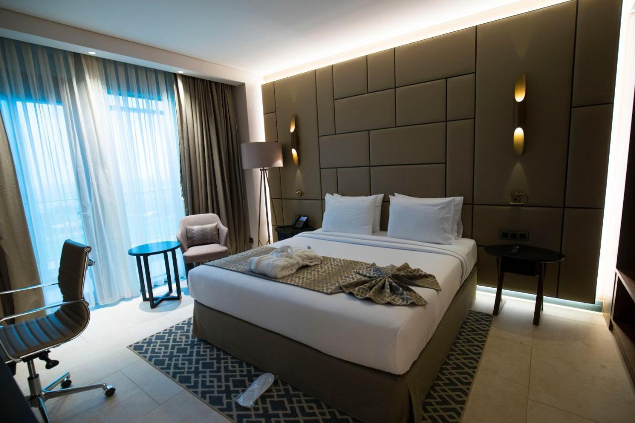 Grand Hotel De Kintele Brazzaville Bagian luar foto